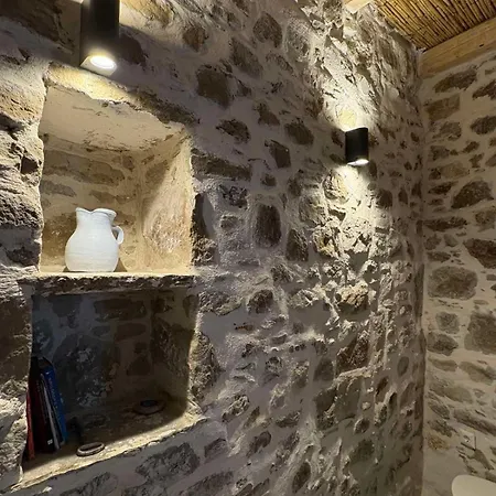 Noema πλήρως ανακαινισμένο σπίτι 69τμ στην σέριφο χώρα * Σέριφος